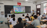 仇湖初中：交警进校园，安全第一课